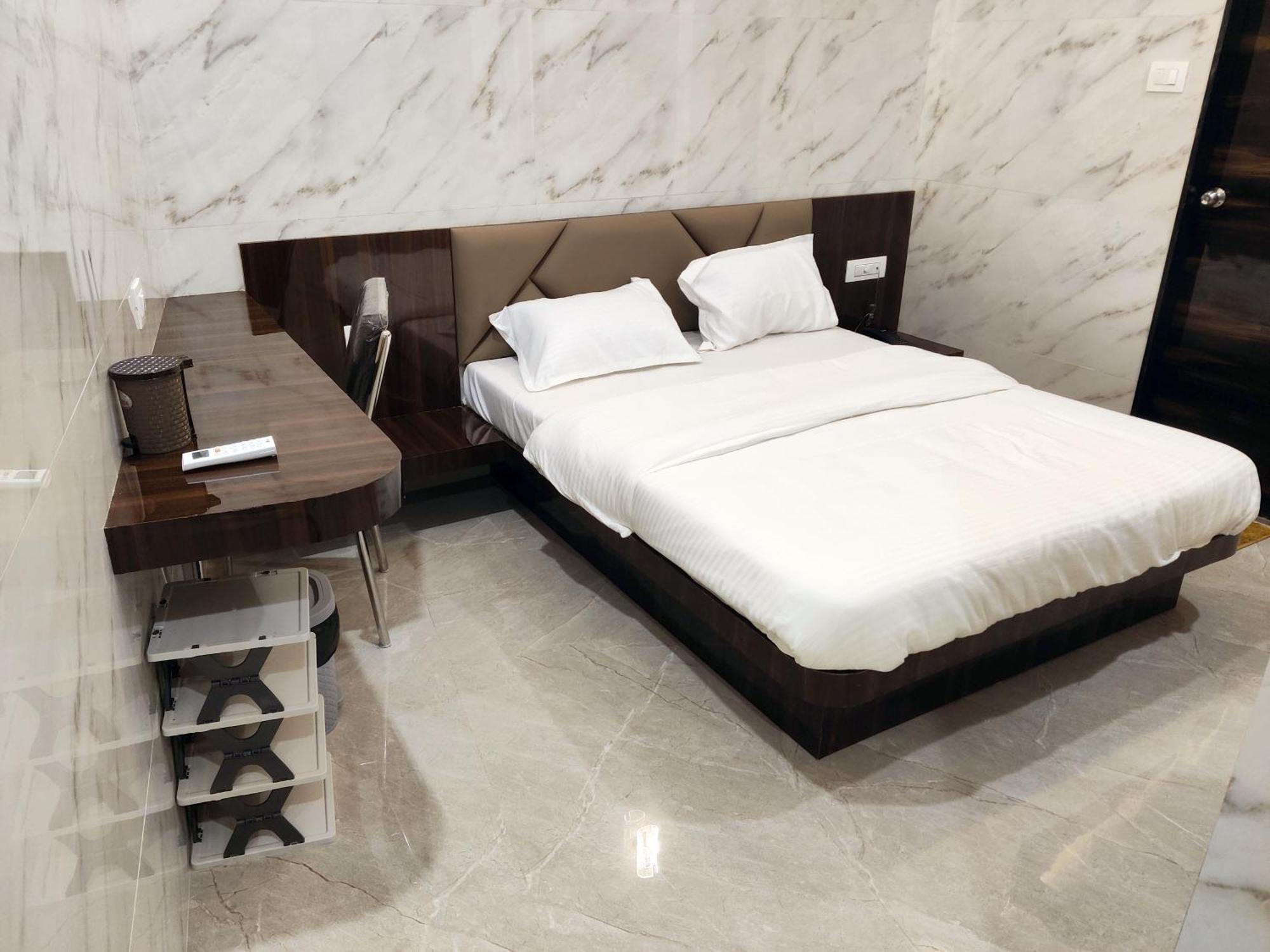 Hotel Comfy Inn Bombay Extérieur photo